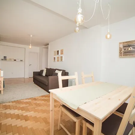 Oporto Guest Wine Experience Flat